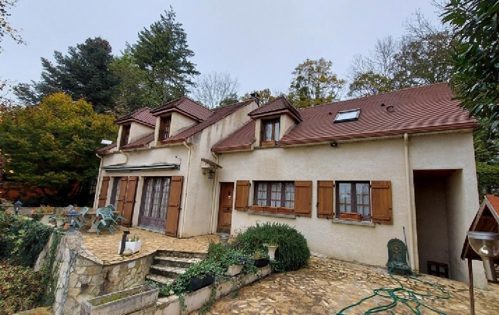 Maison   BOISSISE-LA-BERTRAND  145 m2 599 000 € 